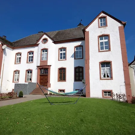 Schloss Brait * بورج ريولاند
